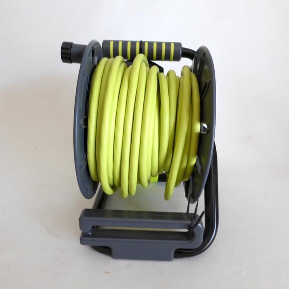 NEW 50’ EXTENSION CORD REEL WALL MOUNT 4 SOCKET BRACKET MASTERPLUG 13 AMPS - Picture 4 of 7